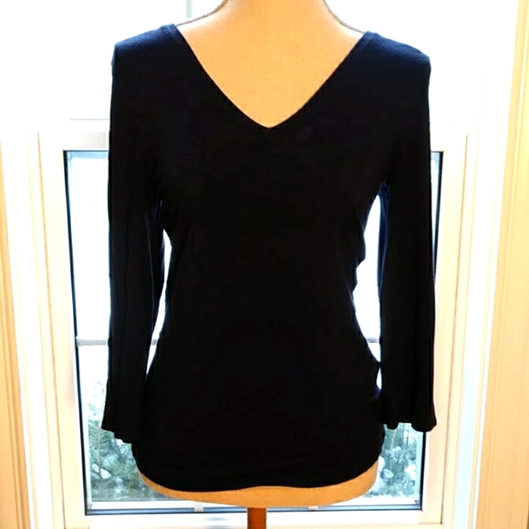 Tahari v-neck knit top in Navy - Picture 1 of 5